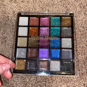 Glitter pallet